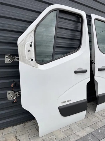 RENAULT 801017005R Дверь передняя левая в наличии Каменское