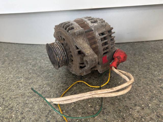 Генератор автомобильный Ниссан Альмера TINO