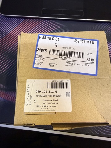 059121111N VAG Термостат купить в Ирпень