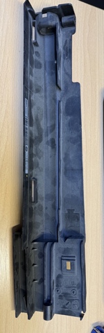 Кронштейн радиатора правый 17117600537 BMW