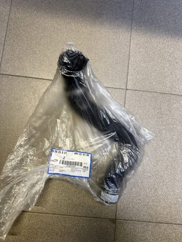 VAG 4M0122101DR Патрубок радиатора в наличии Каменское