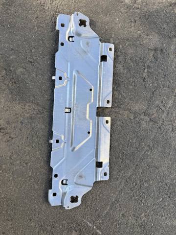 BMW 51647422287 Накладка передней панели (суппорта радиатора) верхняя в наличии Черкассы