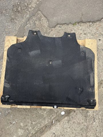 8W0863822B Защита двигателя задняя купить Чернигов