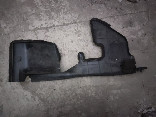 NISSAN 215586FL2A Правый дефлектор радиатора в наличии Житомир
