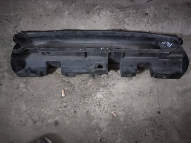 Воздуховод/дефлектор радиатора, нижний 215796FM5A NISSAN