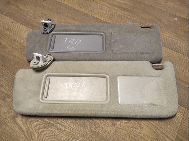 Козырек солнцезащитный 7432060860B1 TOYOTA