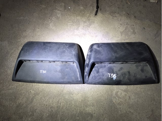 Дополнительный стоп-сигнал 8100633030C0 TOYOTA