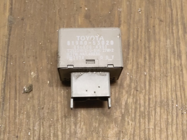 Реле указателей поворотов 8198053020 TOYOTA