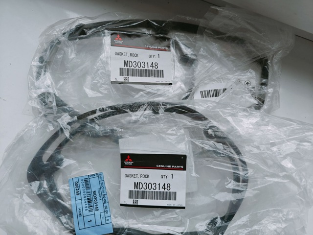 Прокладка клапанной крышки двигателя MD303148 MITSUBISHI