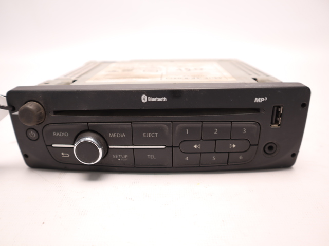 RENAULT 281156989R Магнитола (радио AM/FM) в наличии Запорожье
