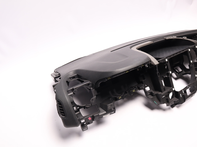 681002557R RENAULT Торпедо купить в Львов