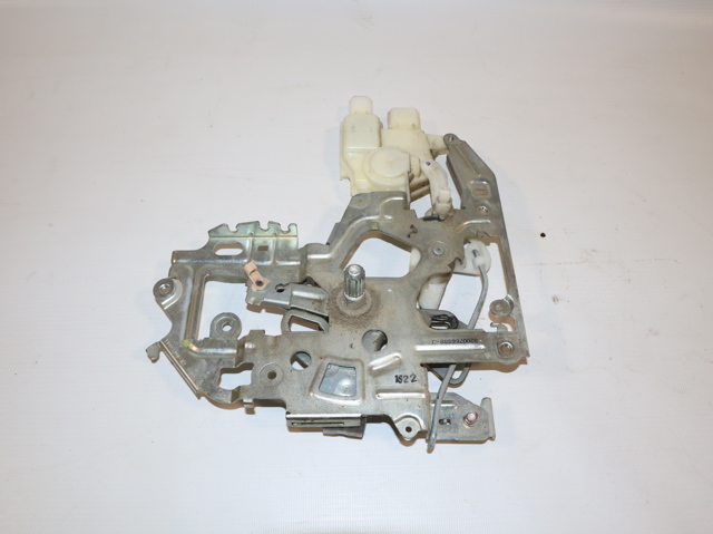 RENAULT 8200766888 Замок двери задней правой распашной в наличии Каменское