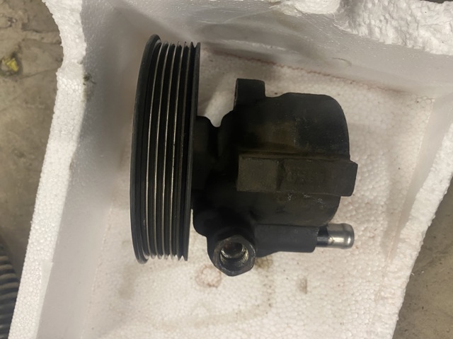 RENAULT 491108049R Насос гидроусилителя руля (ГУР) в наличии Ирпень