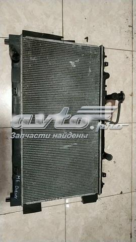 Радиатор охлаждения двигателя RF8G15200