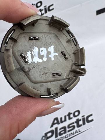 RENAULT 403152085R Колпаки в наличии Тернополь