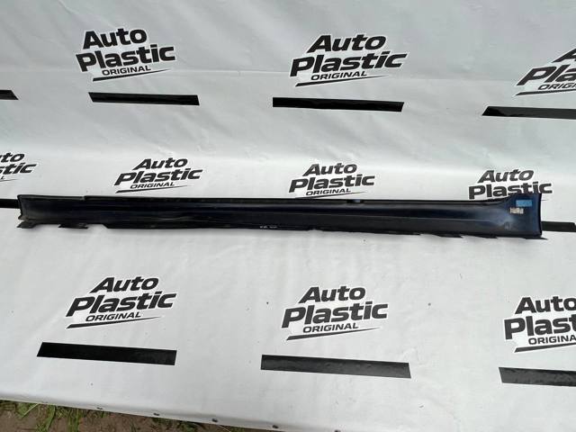 51778064744 BMW