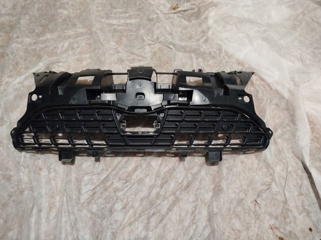 Решетка радиатора 531010DB40 TOYOTA