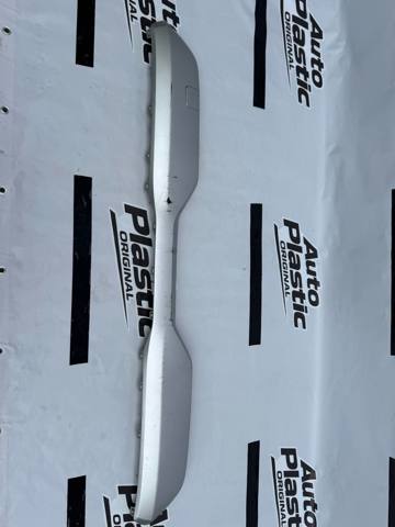 NISSAN 850726UA0A Накладка бампера заднего в наличии Тернополь