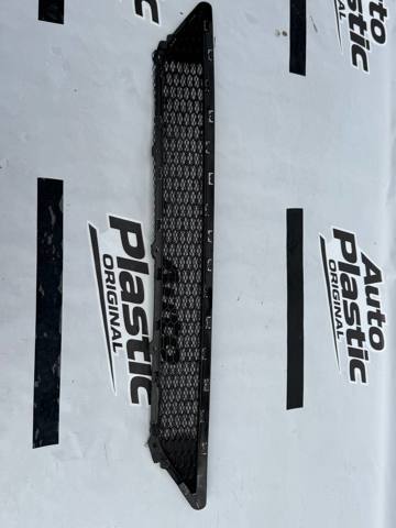 HYUNDAI 86561D7000 Решетка бампера переднего нижняя в наличии Житомир