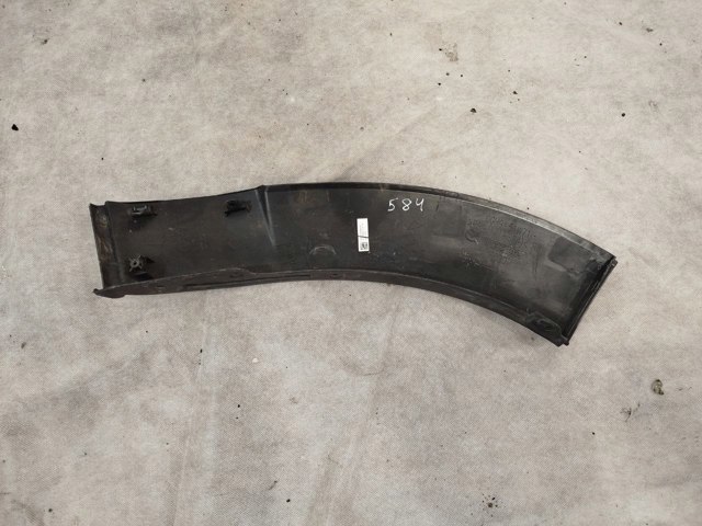 Молдинг передней арки колеса, правый DGH951W71 MAZDA