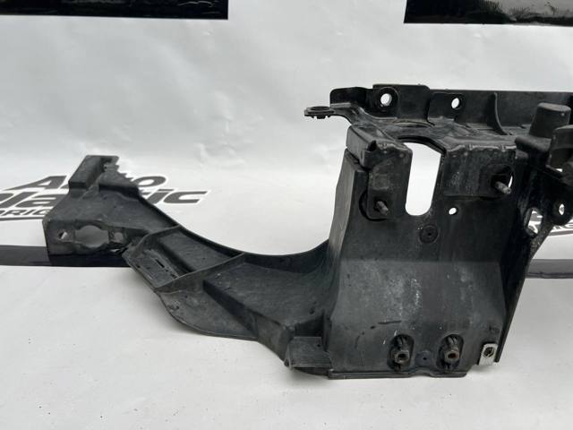 DS7316E166B FORD Накладка передней панели (суппорта радиатора) верхняя купить в Сумы