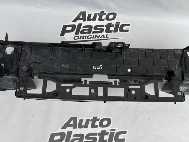 FORD DS7316E166B Накладка передней панели (суппорта радиатора) верхняя в наличии Днепр