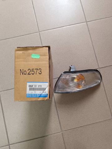 8BGF51070 MAZDA Поворотник левый купить в Одесса
