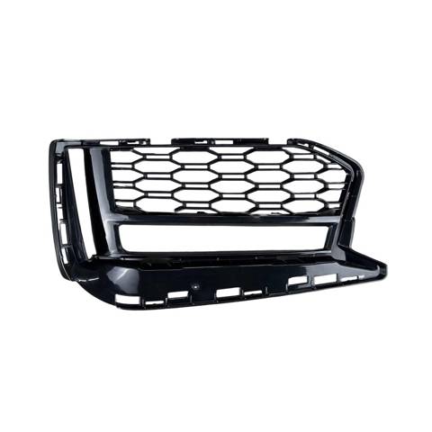 Решетка бампера переднего левая 51118064963 BMW
