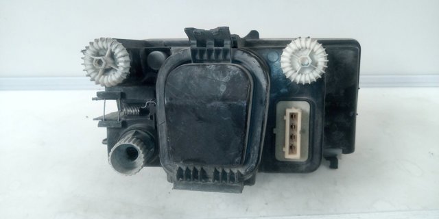 Luz esquerda Seat Ibiza 2 6K1