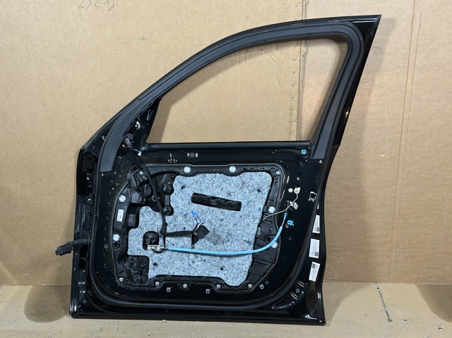 41518738556 BMW Дверь передняя правая купить в Винница
