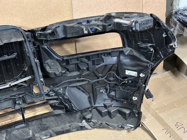 51118081817 BMW Бампер передний купить в Полтава