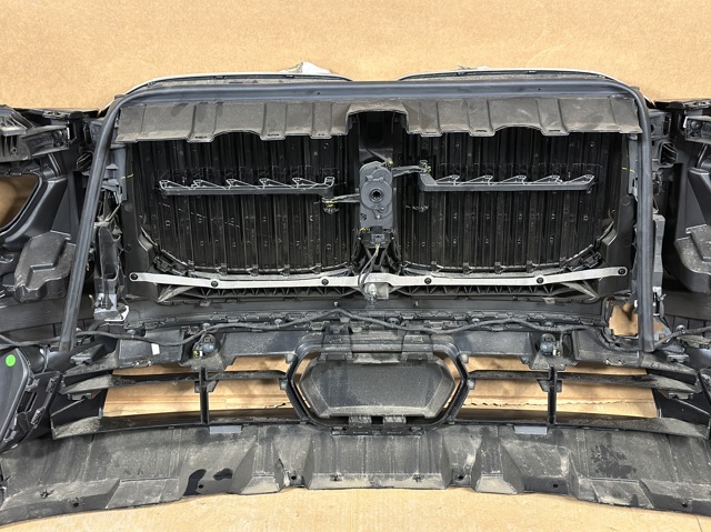 BMW 51118081817 Бампер передний в наличии Запорожье