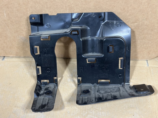 51717424918 BMW Защитный кожух рулевого механизма купить в Тернополь