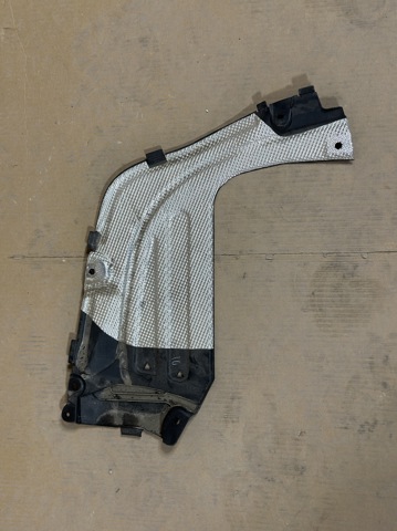 51758091984 BMW Защита днища задняя правая купить в Каменское
