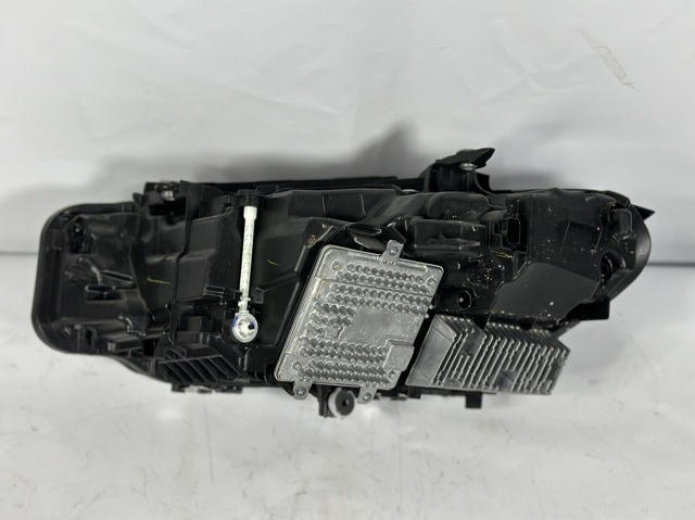 9450795 BMW Фара левая купить в Украина