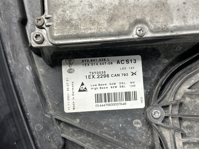 PORSCHE 9Y0941035L в наличии Черновцы