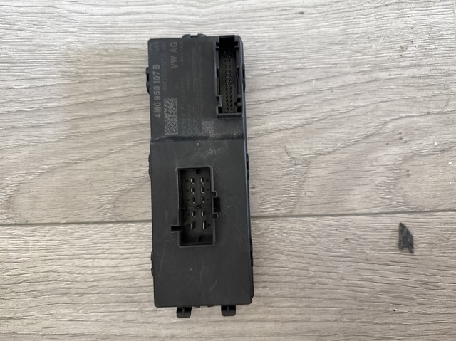 4M0959107B VAG купить в Полтава