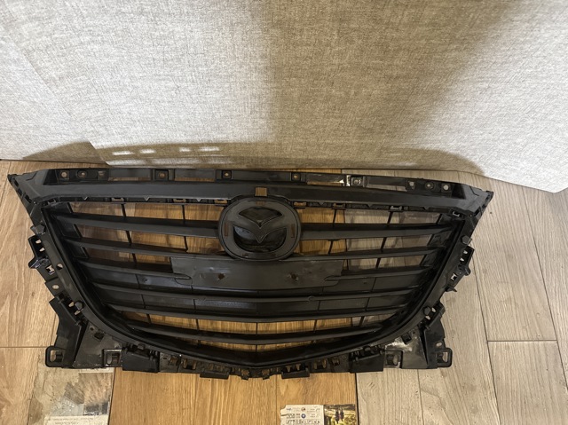 BJS750712 MAZDA Решетка радиатора купить в Ужгород