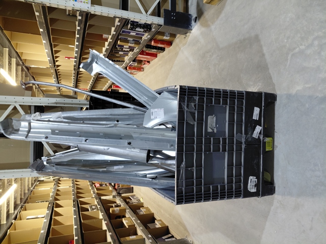 KLOKKERHOLM 9524012 Порог внешний правый в наличии Украина