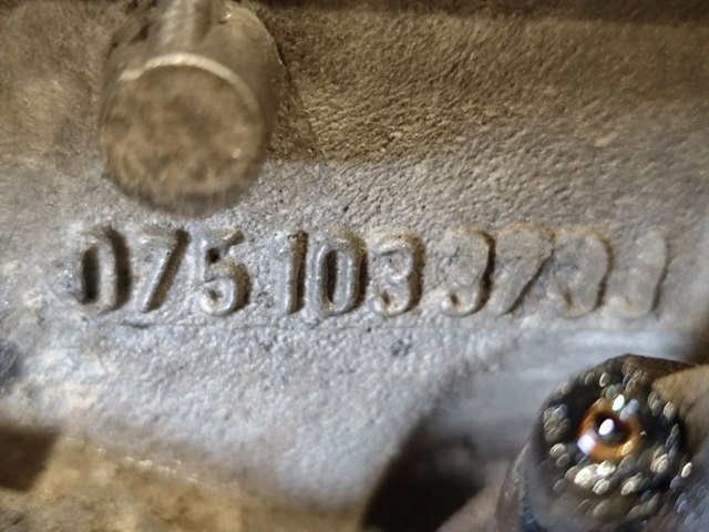 VAG 075103373 Головка блока цилиндров (ГБЦ) в наличии Одесса