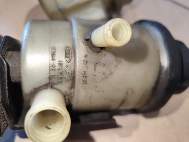 Бачки запасные (для масла) 571503E100 HYUNDAI