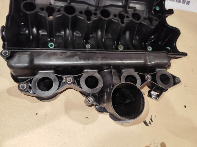 8200714033 RENAULT Крышка клапанная купить в Украина