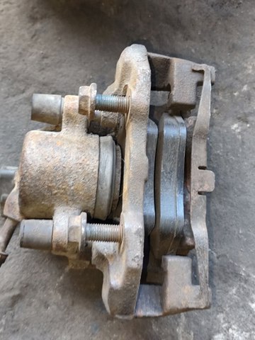 MERCEDES 9013320202 Цапфа (поворотный кулак) передний правый в наличии Хмельницкий