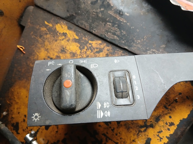 MERCEDES 0005456004 Переключатель света фар на "торпедо" в наличии Каменское