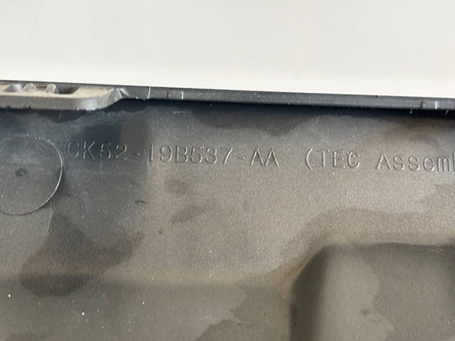 CK5219B537AA Заглушка буксировочного крюка купить Николаев
