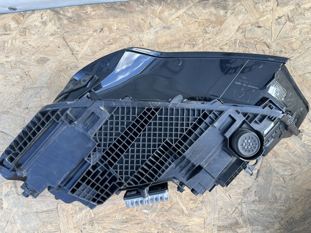 4M0941039C VAG Левая фара купить в Украина