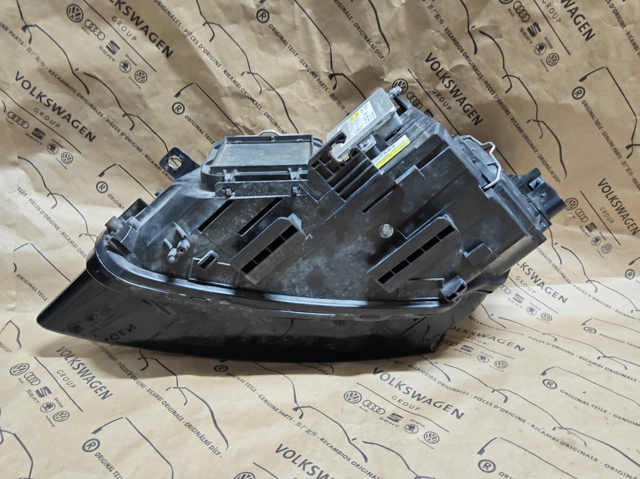 8R0941004AF VAG купить в Чернигов
