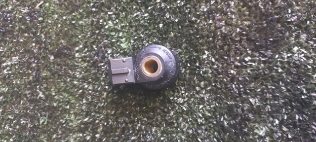 VAG 030905377A Датчик детонации в наличии Украина