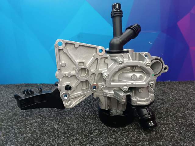 11519453667 BMW Помпа водяная (насос) охлаждения, в сборе с корпусом купить в Житомир