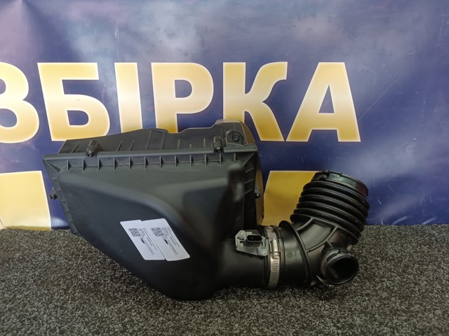 Корпус воздушного фильтра BMW 5